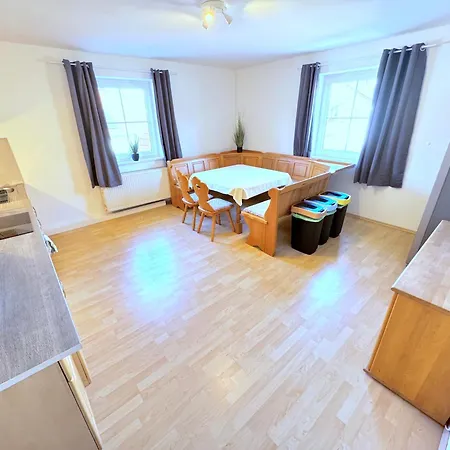 Ii 8 Personen - Monteurzimmer - - *